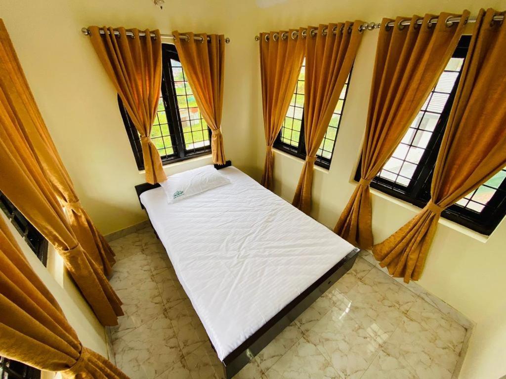 Bob Leisure Hotel Ooty Kültér fotó